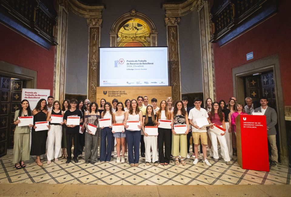 La 27a edició dels Premis als Millors Treballs de Recerca d’Estudiants de Batxillerat de la UVic-UCC distingeix 35 treballs excel·lents